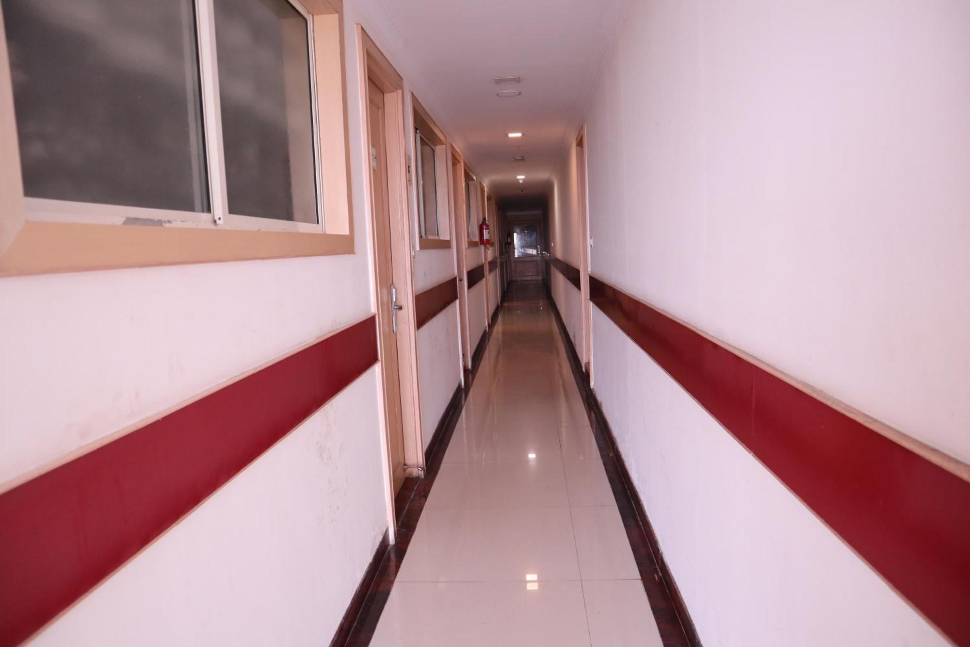 Sri Sai Ram Suites Bangalore Eksteriør bilde