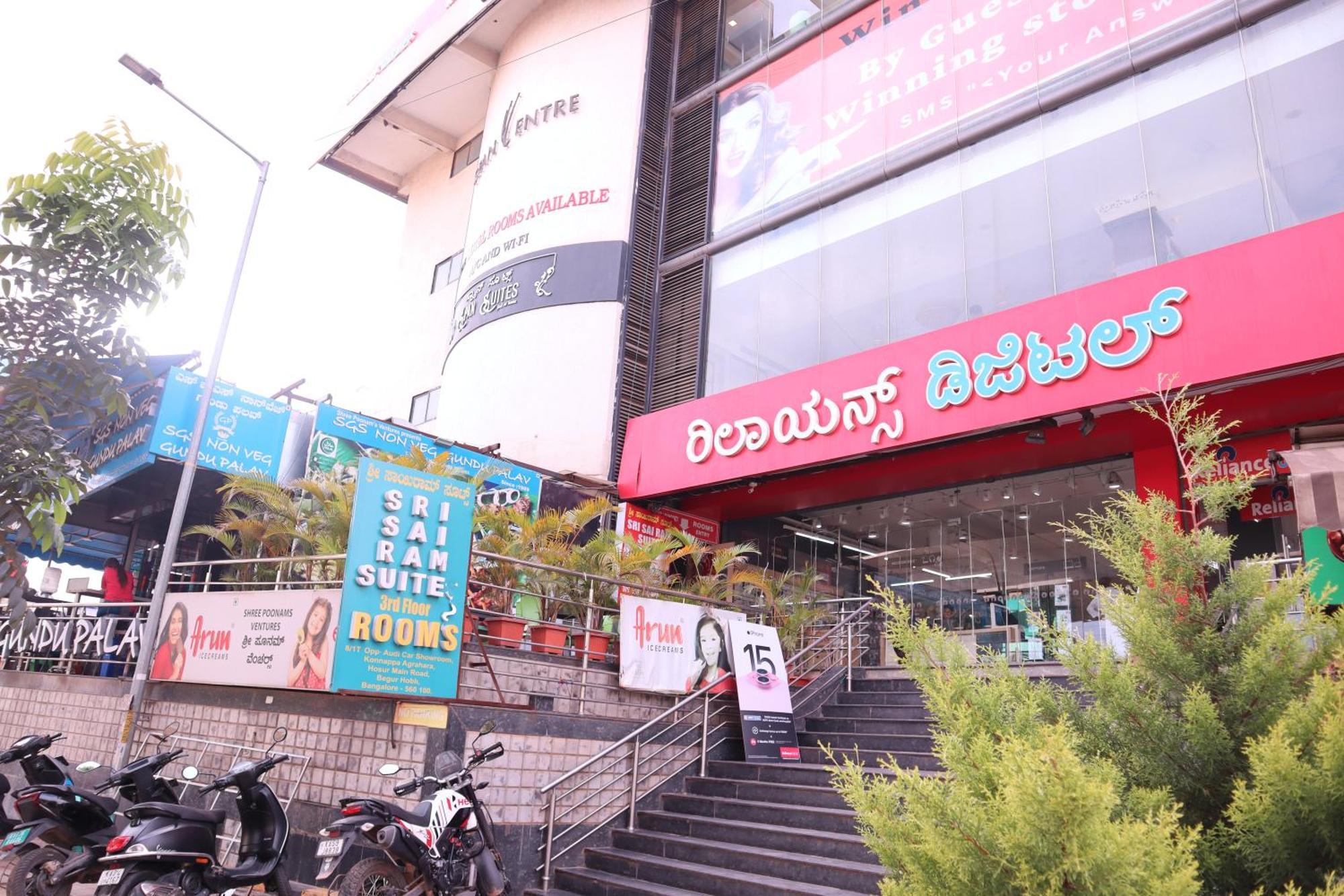 Sri Sai Ram Suites Bangalore Eksteriør bilde