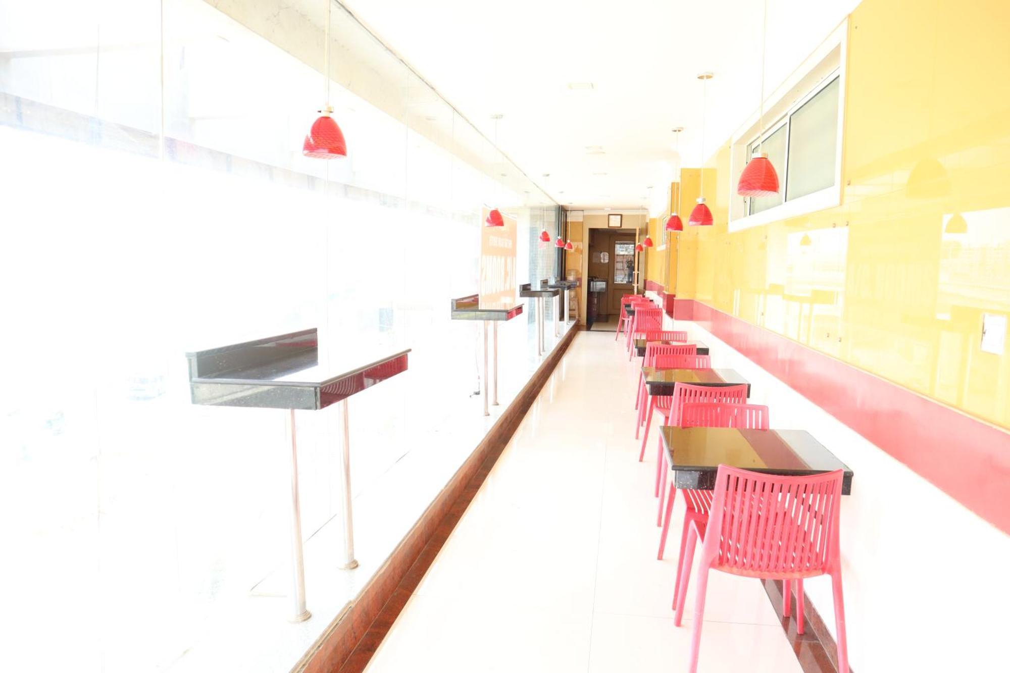 Sri Sai Ram Suites Bangalore Eksteriør bilde
