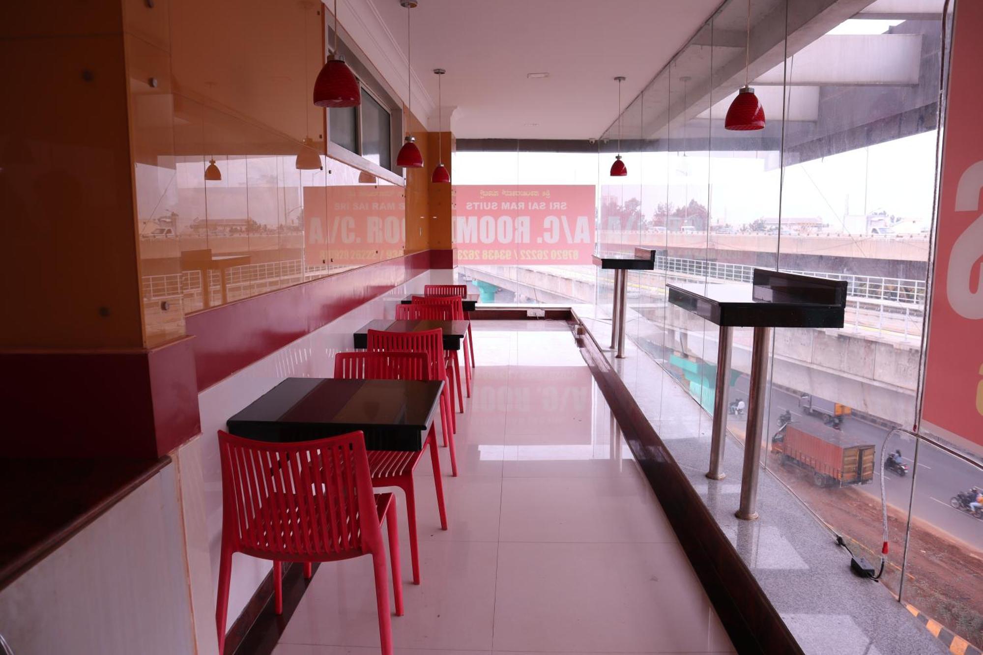 Sri Sai Ram Suites Bangalore Eksteriør bilde