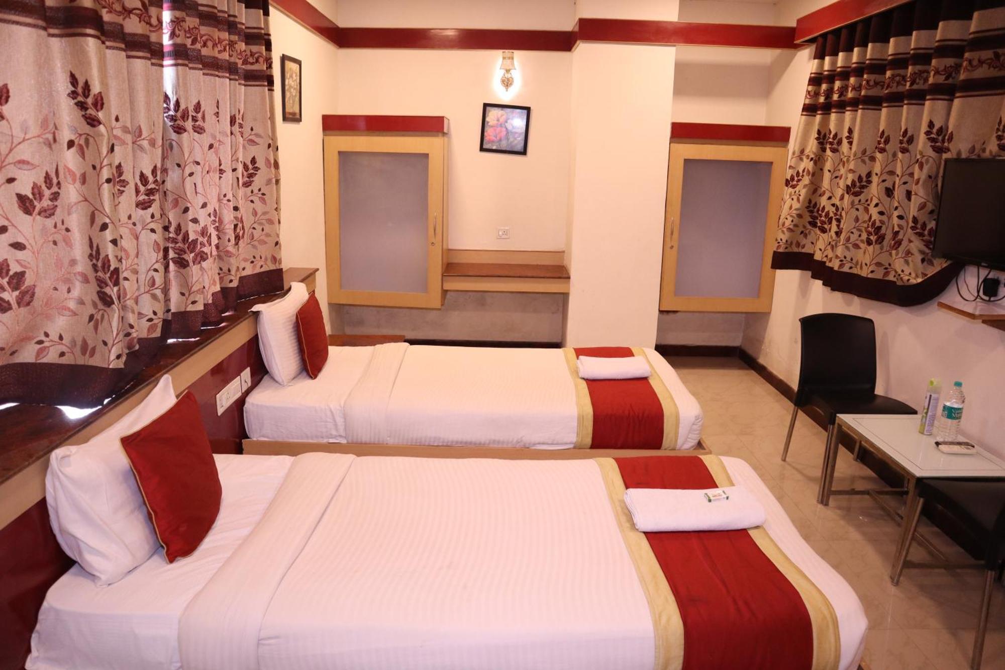 Sri Sai Ram Suites Bangalore Eksteriør bilde