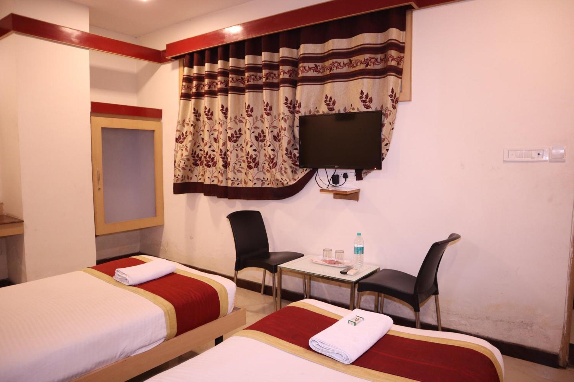 Sri Sai Ram Suites Bangalore Eksteriør bilde